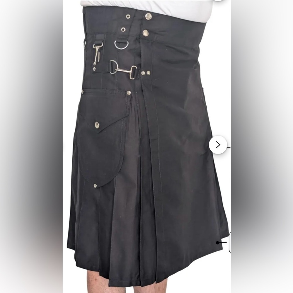 Men Black Utility Kilt with Flap Pockets Sz 50
